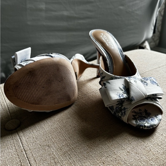 Antonio Melani x Born of Fifth Arden Floral Bow Family Matching Dress Sandals - Picture 6 of 7